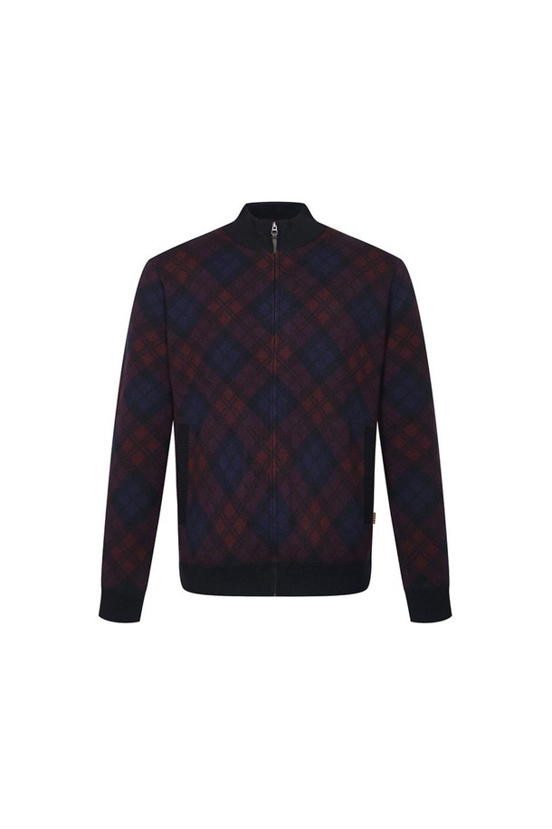 울 100% 체크 자카드 방풍 풀집업은 가을, 겨울 시즌 출근룩과 미니멀한 스타일을 연출하기에 좋은 상의입니다. 네이비와 버건디 두 가지 색상으로 출시되었으며, 클래식한 무드의 레귤러핏 디자인입니다. 울 100% 소재로 제작되어 두꺼운 두께감을 자랑하며, 방풍 기능으로 추운 날씨에도 따뜻하게 착용할 수 있습니다. 하이넥 디자인과 긴 소매 기장, 체크 자카드 패턴이 세련된 느낌을 더하며, 집업 스타일로 간편하게 여밀 수 있습니다.
