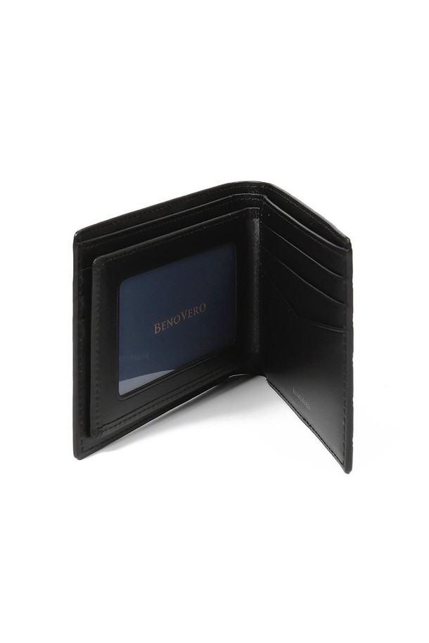 알렉스 소프트 엠보 반지갑 그린은 부드러운 촉감의 천연가죽 소재로 제작되어 고급스러운 느낌을 선사합니다. 9개의 카드 슬롯, 지폐 수납칸, 필름칸을 갖춰 수납력 또한 뛰어나 실용적입니다. 클래식하고 미니멀한 디자인으로 데이트룩, 모임룩, 소개팅룩 등 다양한 TPO에 매치하기 좋습니다. 사각 모양에 엠보 패턴이 돋보이며 그린 컬러가 세련된 분위기를 더합니다. 배타바리 공법으로 제작되었으며, 케이스와 더스트백을 함께 제공하여 소장 가치를 높였습니다.
