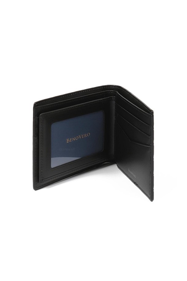 알렉스 소프트 엠보 반지갑 그레이는 천연 가죽 소재에 엠보 패턴을 더해 고급스러운 디자인을 자랑합니다. 카드 슬롯 9개, 필름칸, 지폐 수납칸을 갖춰 수납력을 높였으며, 배타바리 공법으로 제작되어 내구성을 강화했습니다. 클래식하고 미니멀한 스타일로, 출근룩이나 모임룩에 잘 어울립니다. 슬림한 두께로 휴대성이 뛰어나며, 케이스와 더스트백이 함께 제공되어 선물용으로도 좋습니다.
