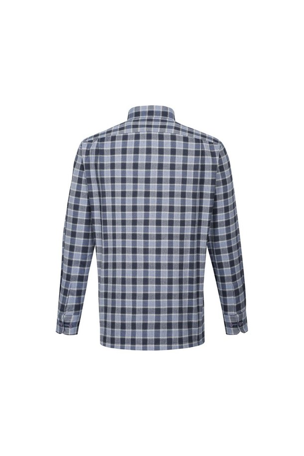 부드러운 기모 안감으로 포근함을 더한 남성용 기모 폴리혼방 미디엄 체크 셔츠입니다. 그레이와 블루 두 가지 색상으로 출시되어, 가을, 겨울 시즌 데일리룩과 비즈니스 캐주얼 스타일 모두 소화 가능합니다. 레귤러핏으로 제작되어 편안한 착용감을 선사하며, 이지케어 기능으로 관리가 용이합니다. 차이나칼라와 긴소매 디자인으로 캐주얼, 클래식, 미니멀한 스타일을 연출하기 좋습니다.
