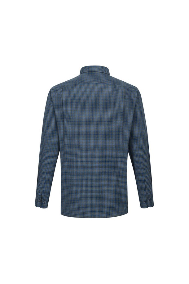 네이비 컬러의 기모 폴리혼방 스몰체크 셔츠입니다. 가을, 겨울 시즌에 어울리는 두꺼운 두께감으로 따뜻하게 착용할 수 있으며, 이지케어 기능으로 관리가 용이합니다. 레귤러핏 디자인으로 편안한 착용감을 제공하며, 차이나칼라와 긴소매 기장이 특징입니다. 부드러운 촉감의 기모 안감으로 포근함을 더하였으며, 출근룩 및 비즈니스 캐주얼 스타일, 클래식, 미니멀, 캐주얼 스타일에 모두 잘 어울립니다.
