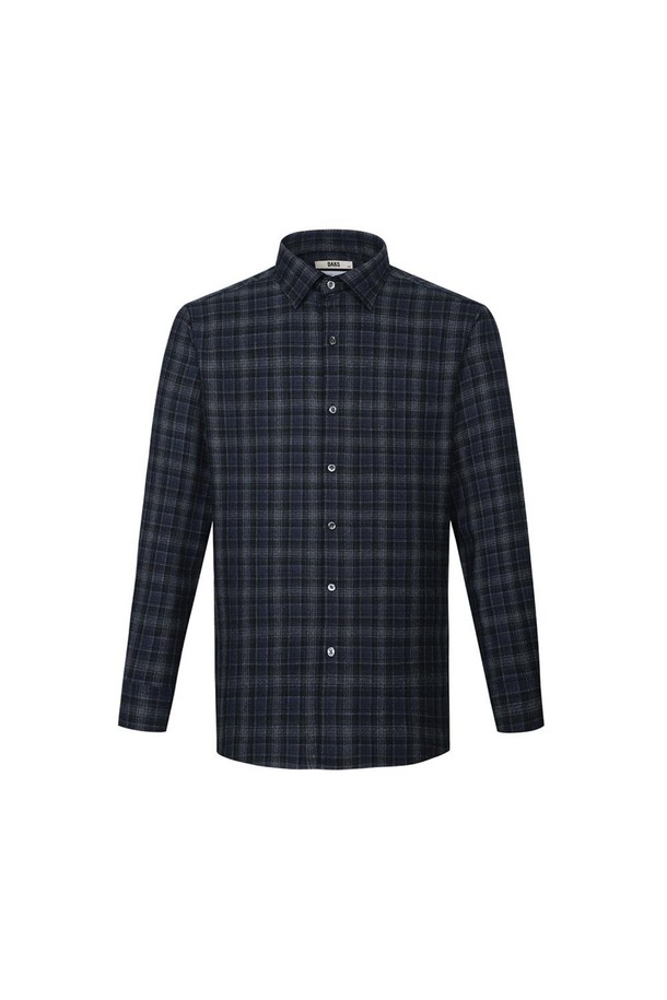 울(Wool) 100% 소재의 워셔블 미디움 체크 셔츠입니다. 블랙과 그레이 두 가지 색상으로 출시되어, 가을과 겨울에 따뜻하고 포근하게 착용할 수 있습니다. 레귤러핏 디자인으로 제작되어 편안한 착용감을 제공하며, 베이직하고 캐주얼한 스타일을 연출합니다. 버튼다운 디테일과 긴 소매 기장으로, 출근룩은 물론 다양한 일상 스타일에도 활용하기 좋습니다. 부드러운 촉감의 울 소재는 세탁이 가능하여 실용적입니다.
