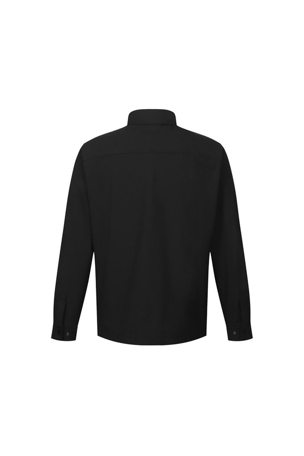 세련된 무드의 폴리혼방 울라이크 캐주얼 셔켓입니다. 부드러운 촉감의 폴리에스터, 비스코스, 스판 혼방 소재로 제작되어 편안한 착용감을 선사합니다. 간절기에 적합하며, 블랙 컬러와 무지 패턴으로 어떤 코디에도 잘 어울립니다. 카라 디자인과 사이드 포켓 디테일이 돋보이며, 세미 오버핏으로 캐주얼하면서도 스타일리시한 룩을 연출합니다. 출근룩 또는 비즈니스 캐주얼 스타일로 활용하기 좋습니다.
