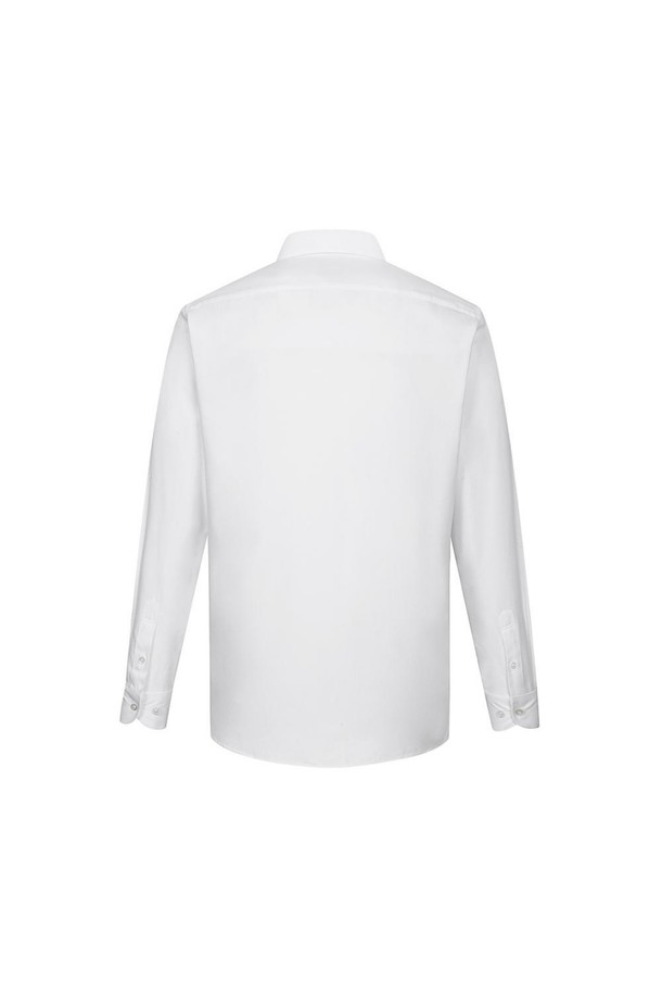 따뜻하고 부드러운 착용감의 남성용 기모 면혼방 솔리드 패턴 드레스셔츠입니다. 차이나 칼라 디자인에 긴 소매 기장으로, 가을과 겨울에 쾌적하게 착용할 수 있습니다. 베이직하고 클래식한 스타일로 오피스룩, 비즈니스 캐주얼, 출근룩에 잘 어울립니다. 슬림핏과 컴포트핏 두 가지 핏으로 제작되어 편안하면서도 세련된 실루엣을 연출합니다. 솔리드 패턴과 부드러운 촉감의 기모 안감이 특징입니다.
