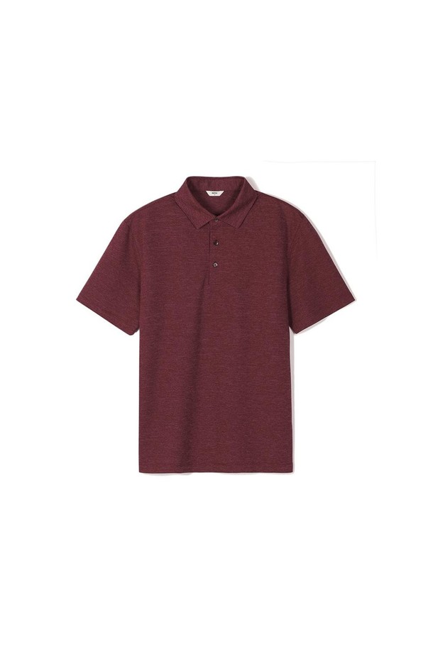 "쿨터치 베이직 카라 반팔 티셔츠"는 비즈니스 캐주얼 스타일에 적합한 남녀 공용 상의입니다. 부드러운 촉감의 레이온, 폴리에스터, 면 혼방 소재로 제작되어 여름철에도 청량하게 착용 가능합니다. 얇은 두께감에 드레이프성이 뛰어나 편안한 핏을 제공하며, 밑단 옆트임으로 활동성을 더했습니다. 베이직한 디자인과 레드, 그린민트, 다크그린, 와인 등 다양한 색상 옵션으로 폭넓은 스타일 연출이 가능합니다. 구김이 적어 관리가 용이한 실용적인 반팔 티셔츠입니다.
