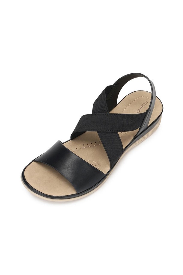 컴포트 포멜폼 샌들 01 Black 3cm는 여성용 샌들로, 여름철 일상에서 편안하게 착용할 수 있습니다. 블랙, 아이보리, 브라운 3가지 색상으로 출시되었으며, 3cm 플랫 굽과 발볼 8.8cm의 넉넉한 너비로 제작되었습니다. 인조가죽과 합성고무 소재를 사용하여 내구성을 높였으며, 메모리폼 미드솔, 경량 설계, 미끄럼 방지 밑창, 신축성 밴드, 심플한 디자인으로 편안함과 스타일을 동시에 잡았습니다.
