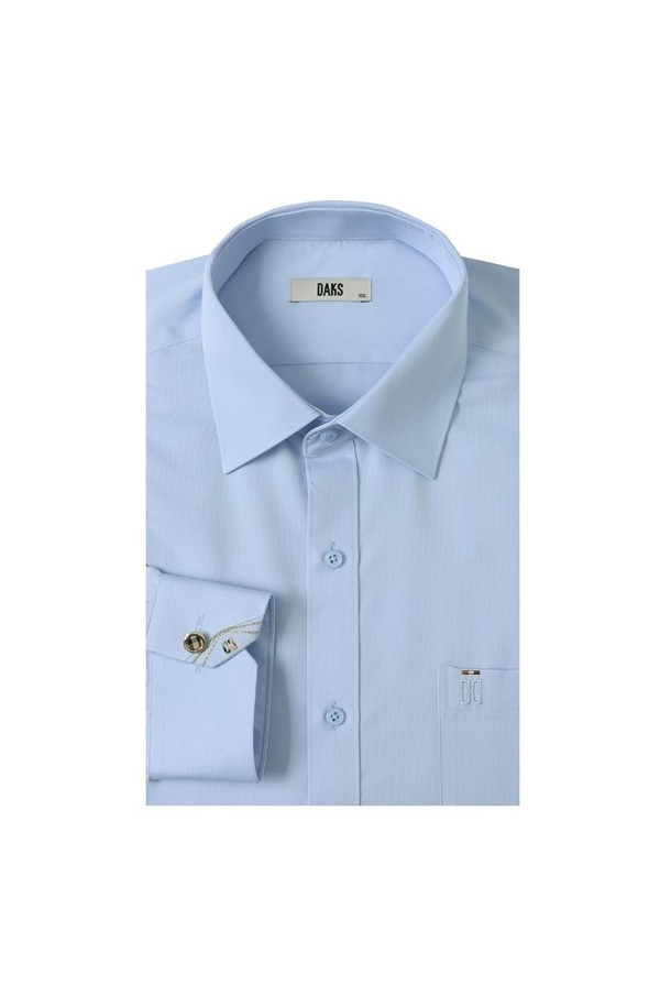 이지케어 도비조직 긴팔셔츠 레귤러핏 블루는 가을, 겨울에 어울리는 남성용 셔츠입니다. 부드러운 텐셀과 폴리에스터 혼방 소재로 제작되어 까실하면서도 고급스러운 촉감을 선사하며, 세미와이드 카라 디자인이 클래식한 무드를 더합니다. 비즈니스, 비즈니스 캐주얼, 회의 등 TPO에 적합하며, 구김 방지 기능으로 관리가 용이합니다. 쥬얼리 버튼과 골드 비즈 장식이 섬세함을 더하며, 카라 키퍼 내장으로 셔츠의 형태를 오랫동안 유지할 수 있습니다. 슬랙스, 데님, 면 팬츠 등 다양한 하의와 코디하여 미니멀하고 세련된 스타일을 연출해보세요.
