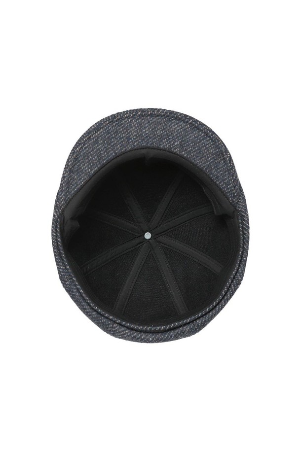 네이비 컬러의 울 뉴스보이캡입니다. 아메리칸 캐주얼 스타일로, 일상과 산책룩에 매치하기 좋습니다. 투톤 조직감으로 유니크한 컬러감을 뽐내며, 앞 챙 디테일이 볼륨감 있는 디자인을 연출합니다. 폴리에스터와 울 혼방 소재로 제작되었으며, 스탠다드 핏으로 캐주얼, 클래식, 미니멀 스타일을 즐겨 입는 분들께 추천합니다. 모자 깊이는 4.5cm입니다.
