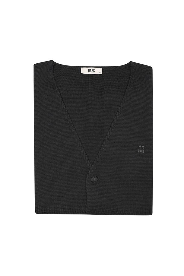 울 100% 소재로 제작된 오픈형 베스트입니다. 가을과 겨울, 두 계절에 걸쳐 활용 가능한 두꺼운 두께감으로 보온성을 높였습니다. 무지 디자인과 레귤러핏, 브이넥 라인으로 베이직하면서도 클래식한 분위기를 연출합니다. 출근룩, 오피스룩, 모임룩 등 다양한 TPO에 활용 가능하며, 미니멀하고 클래식한 스타일을 선호하는 분들께 추천합니다. 민소매 디자인으로 이너를 레이어드하여 세련된 스타일을 완성해 보세요.

