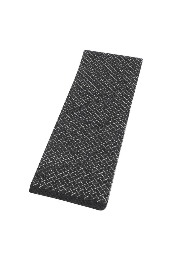 캐시미어 100% 쁘띠 트임홀 화이트 모티브 머플러 블랙은 부드러운 촉감과 고급스러운 분위기를 선사하는 머플러입니다. 캐주얼 스타일의 가을, 겨울 데일리룩, 산책룩, 데이트룩에 활용하기 좋습니다. 블랙 컬러에 사선 패턴과 트임 디테일, 화이트 모티브가 더해져 미니멀하고 클래식한 포인트를 줍니다. 캐시미어 소재 특유의 따뜻함으로 포근하게 몸을 감싸주며, 100% 캐시미어 소재로 제작되어 부드러운 착용감을 자랑합니다.
