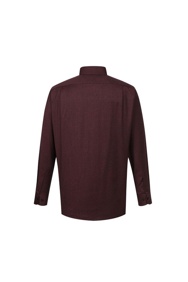 **울 100 워셔블 드레스셔츠 레귤러핏**은 남성용 드레스셔츠로, 일상 및 비즈니스에 모두 활용 가능한 제품입니다. 와인, 버건디 색상으로 출시되어 클래식하면서도 세련된 스타일을 연출합니다. 부드러운 촉감의 울 100% 소재로 제작되었으며, 사계절 내내 착용할 수 있습니다. 레귤러핏, 긴소매 디자인으로, 차이나 칼라가 특징입니다. 워셔블 기능으로 세탁이 용이하여 관리가 편리합니다.
