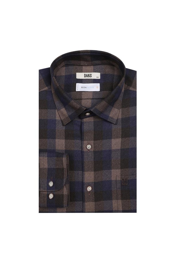 네이비와 브라운 컬러의 울 100% 소재로 제작된 워셔블 미디엄 체크 셔츠입니다. 가을과 겨울에 어울리는 두꺼운 두께감과 긴 소매 기장으로 따뜻하게 착용할 수 있습니다. 레귤러핏으로 제작되어 편안한 착용감을 제공하며, 차이나칼라 디자인이 클래식한 무드를 더합니다. 일상, 출근룩, 비즈니스 캐주얼, 모임룩 등 다양한 TPO에 활용 가능하며, 캐주얼, 클래식, 미니멀한 스타일 연출에 적합합니다. 워셔블 기능으로 관리가 용이하며, 버튼 여밈 방식으로 간편하게 착용할 수 있습니다.
