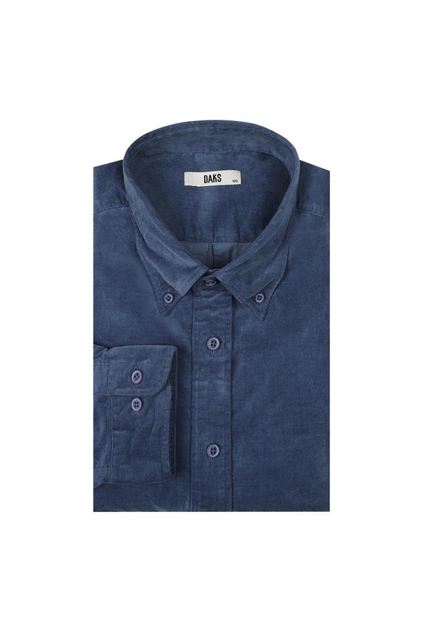 네이비 컬러의 코듀로이 소재로 제작된 남성용 루즈핏 캐주얼 셔츠입니다. 가을, 겨울 시즌에 어울리는 두꺼운 두께감과 긴 소매 기장으로 따뜻함을 더했습니다. 차이나 칼라와 버튼업 디자인이 특징이며, 일상, 출근룩, 비즈니스 캐주얼 등 다양한 TPO에 활용 가능합니다. 캐주얼, 클래식, 미니멀 스타일을 즐겨 입는 남성분들께 추천합니다. 무지 패턴으로 어떤 하의와도 쉽게 코디할 수 있습니다.
