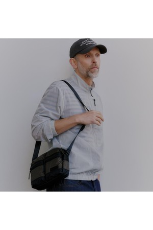 나일론 하이넥 바람막이 자켓 그레이