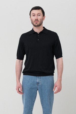 [4월 20일 예약배송] Nouvelle Fine 캐시미어 코튼 폴로 반팔니트 블랙