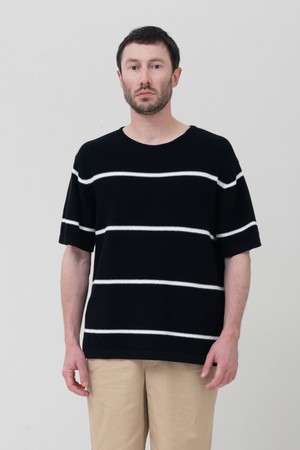 스트라이프 보트넥 코튼100 반팔니트 블랙