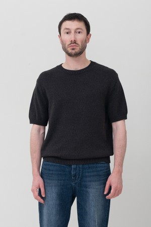 UPW 워셔블코튼 라운드 반팔니트 다크 그레이