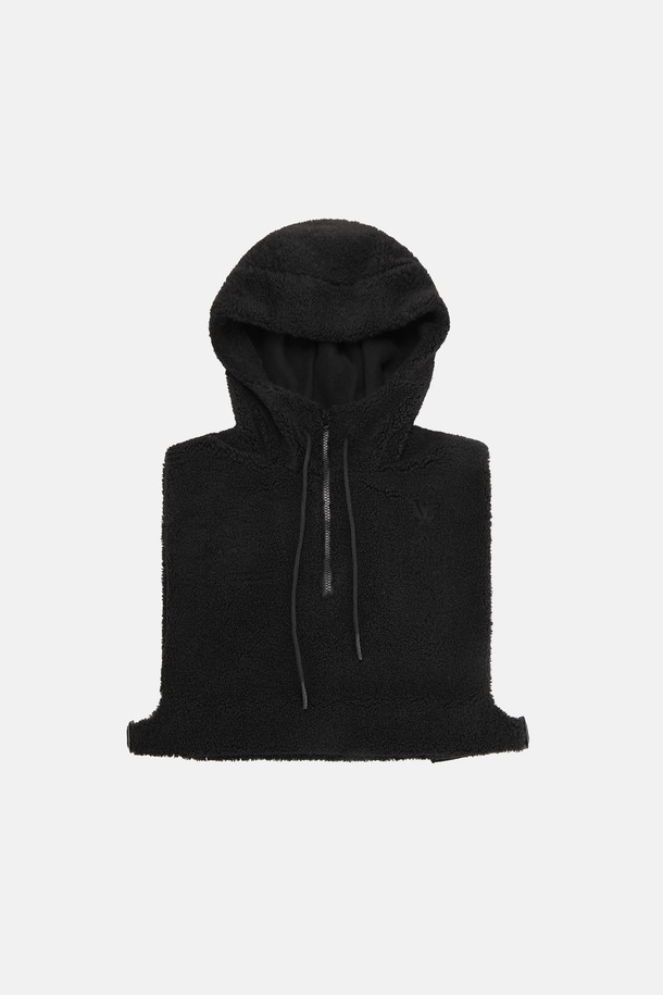 부클 후드 바라클라바 루아벤 (3 colors)은 캐주얼, 미니멀, 클래식 스타일을 아우르는 모자입니다. 부드러운 부클 소재로 제작되어 가을, 겨울철 보온과 방한에 탁월하며, 깊은 모자 깊이와 목까지 감싸는 디자인으로 추운 날씨에도 따뜻함을 유지해줍니다. 블랙, 베이지, 브라운 3가지 색상으로 출시되어 다양한 룩에 매치하기 용이합니다. 무지 디자인에 후드 디테일이 더해져 심플하면서도 개성 있는 스타일을 연출합니다.
