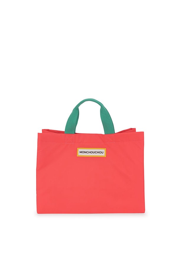 오렌지, 라이트 블루 색상의 Go Out Picnic Bag은 피크닉, 여행, 일상에서 유용하게 사용할 수 있는 여성용 보냉백입니다. 31cm x 31cm x 41cm 미디엄 사이즈의 사각 가방 모양이며, 무지 패턴/무늬로 디자인되었습니다. 260g의 초경량 무게와 내부 미니 포켓, 넉넉한 수납공간이 특징이며, 보온/보냉 기능까지 갖춘 실용적인 제품입니다.
