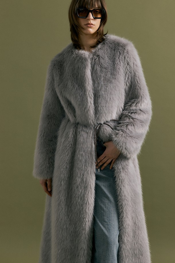 molliolli - 코트 - WEATHER maxi long fur coat [lt.grey]