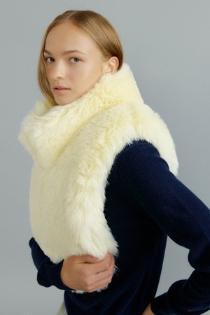 FLO fur dicky muffler [pear sorbet]