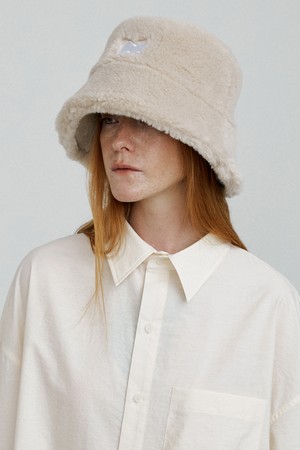 BUCKET LAMB fur hat [ivory]