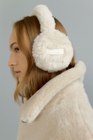 FURRY earmuffs [beige]