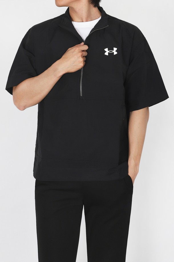 UNDER ARMOUR US - 자켓/점퍼 - 언더아머 UA 우븐 아노락 반팔티 APAC (1388054-001)