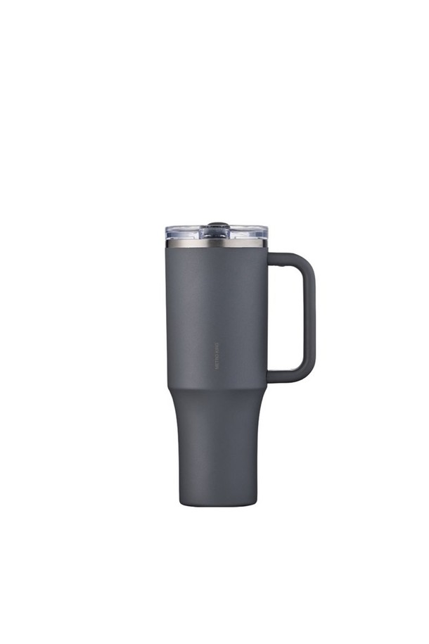 메트로 킹 텀블러 1.2L (LHC4391)는 1.2L 용량의 텀블러입니다. 스테인리스스틸 소재로 제작되었으며, 그레이 색상으로 심플한 디자인을 자랑합니다. 이중구조로 제작되어 보온 및 보냉 기능을 제공하며, 휴대용 손잡이가 있어 편리하게 사용할 수 있습니다. 텀블러는 일상생활에서 음료를 오랫동안 적정 온도로 유지할 수 있게 해줍니다.
