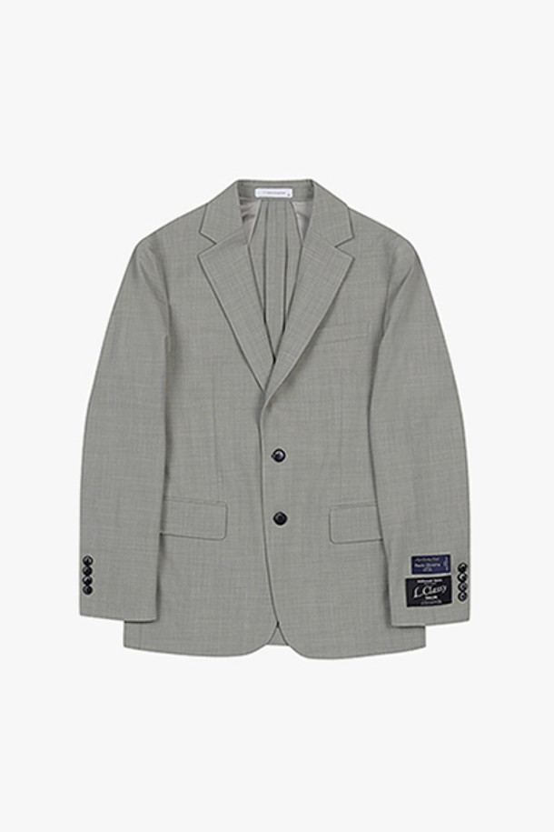 LJS11194 라이트그린 테일러핏 투톤 언컨 수트 자켓은 남성용 포멀 수트 자켓입니다. 봄, 여름 시즌에 적합하며, 클래식한 스타일의 무지 디자인에 테일러드 핏으로 제작되었습니다. 싱글 버튼 여밈 방식의 롱 슬리브, 투톤 언컨스트럭티드 디자인이 특징입니다.
