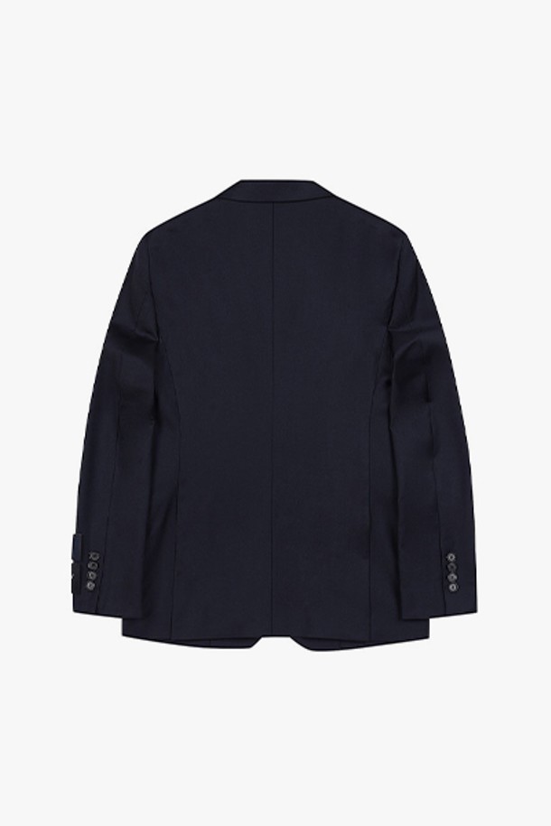 LJS11107 다크네이비 슬림핏 수트 재킷은 남성 고객을 위한 포멀 수트 자켓입니다. 클래식하고 미니멀한 스타일로, 회의룩, 면접룩, 오피스룩에 적합합니다. Super 170's 울 소재로 제작되어 부드러운 촉감을 선사하며, 다크 네이비 컬러와 슬림핏 디자인이 특징입니다. 노치드 라펠과 싱글 버튼 여밈 방식으로, 사계절 내내 착용할 수 있습니다.
