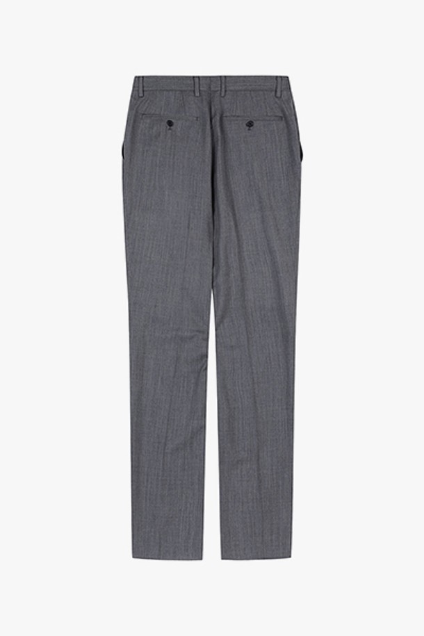 LJS13167 그레이 슬림핏 투톤 텍스처 수트 팬츠는 남성을 위한 포멀 및 비즈니스 스타일에 적합하며, 사계절 내내 활용하기 좋습니다. 고급스러운 모 100% 소재로 제작되어 부드러운 촉감을 자랑하며, 투톤 텍스처 패턴이 돋보입니다. 슬림핏 디자인으로 깔끔한 연출이 가능한 그레이 컬러의 긴 정장 바지입니다.
