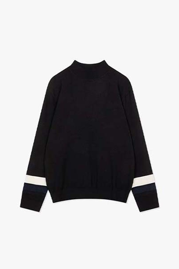 [24SS] LKS51317 블랙 스탠다드 핏 소매 배색 모크넥은 봄, 여름 시즌에 착용하기 좋은 공용 니트/스웨터입니다. 부드러운 촉감의 레이온, 나일론, 폴리에스터 혼방 소재로 제작되었으며, 얇은 두께감으로 편안한 착용감을 선사합니다. 베이직하고 모던한 스타일로, 무지 디자인에 소매 배색 디테일이 더해져 포인트를 줍니다. 스탠다드 핏, 긴 소매, 모크넥 디자인으로 미니멀, 클래식, 캐주얼 룩에 모두 잘 어울리며, 데이트룩이나 카페룩 연출에 적합합니다.
