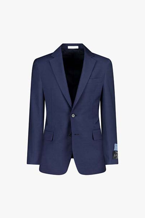 LKS11364 네이비 슬림핏 노치트라펠 투버튼 수트 자켓은 남성을 위한 네이비 컬러의 울 소재 수트 자켓입니다. 포멀 및 비즈니스 용도로 적합하며, 사계절 착용 가능합니다. 슬림핏 디자인에 노치드라펠 디테일과 투버튼 여밈으로 클래식하면서도 모던한 무드를 연출합니다.
