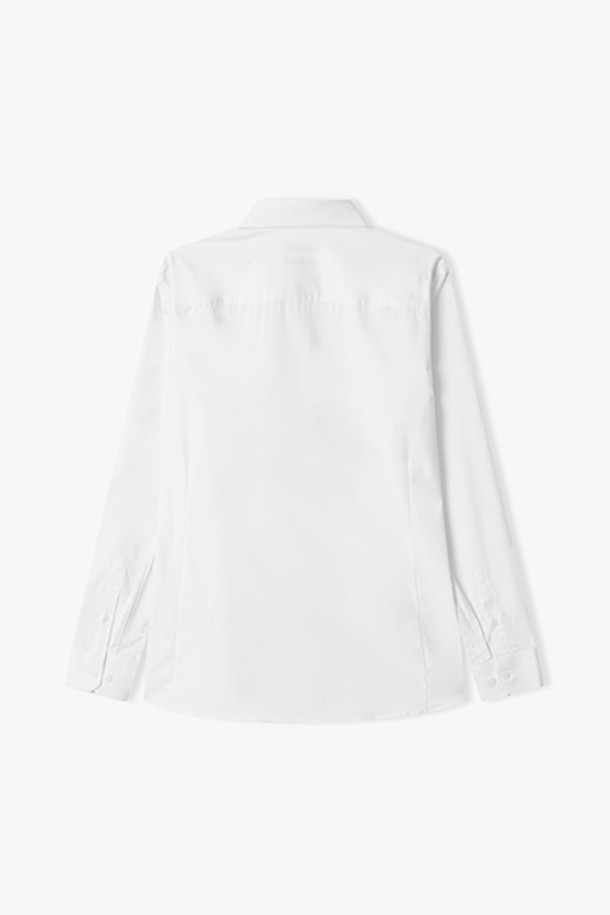 [25FW] LLF31685 화이트 비즈니스 셔츠는 남성용 상의로, 사계절 내내 착용 가능한 레귤러핏의 긴소매 비즈니스 셔츠입니다. 깔끔한 화이트 컬러의 무지 디자인에, 차이나칼라가 더해져 클래식하고 미니멀한 스타일을 연출합니다. 면 소재로 제작되어 편안한 착용감을 제공하며, 오피스룩, 출근룩, 회의룩 등 다양한 TPO에 활용하기 좋습니다. 비즈니스 웨어에 적합하며, 베이직한 디자인으로 어떤 스타일에도 잘 어울립니다.
