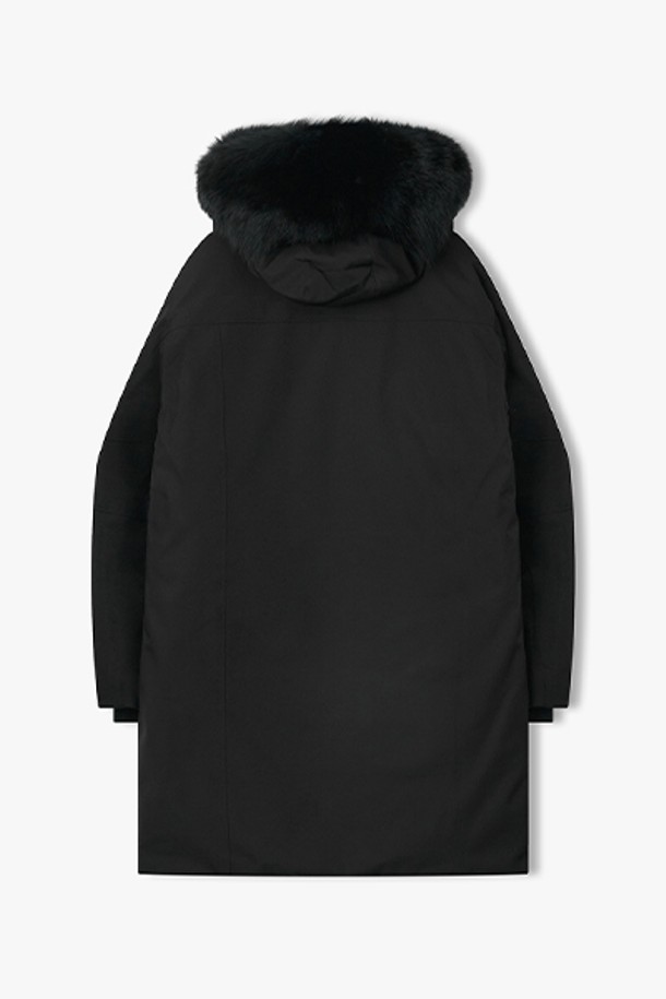 [25FW] LLW22677 블랙 폭스퍼 덕다운 후드 디테쳐블 점퍼는 추운 겨울 날씨에도 따뜻함을 제공하는 아우터입니다. 베이직한 디자인으로 출근룩, 여행룩 등 다양한 TPO에 활용 가능하며, 미니멀, 클래식, 캐주얼 스타일 모두 소화합니다. 블랙 컬러의 무지 디자인에 폴리에스테르와 폴리우레탄 혼방 소재로 제작되어 튼튼하며, 두꺼운 두께감으로 보온성을 높였습니다. 후드와 탈부착 가능한 폭스퍼 디테일로 고급스러운 포인트를 더했으며, 덕다운 안감 충전재는 뛰어난 보온 기능을 자랑합니다. 긴 소매 기장의 집업 스타일 점퍼로 편안하게 착용할 수 있습니다.
