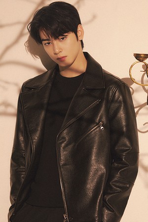 [25FW][차은우 PICK] LLF22650 블랙 더블 라이더 자켓