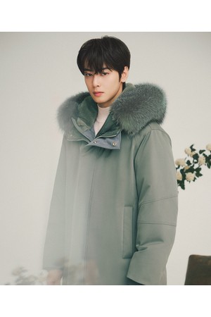 [25FW][차은우 PICK] LLW22678 차콜 폭스퍼 덕다운 후드 디테쳐블 점퍼