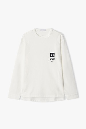 [26SS] LMS41780 화이트 레귤러핏 롱슬리브 티셔츠