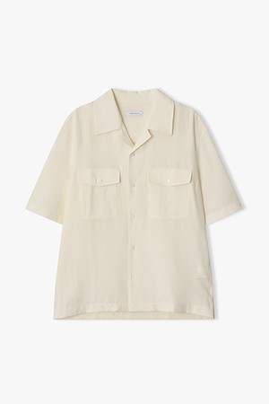 [26SS] LMM31706 아이보리 오픈 칼라 더블 스티치 디테일 하프 셔츠