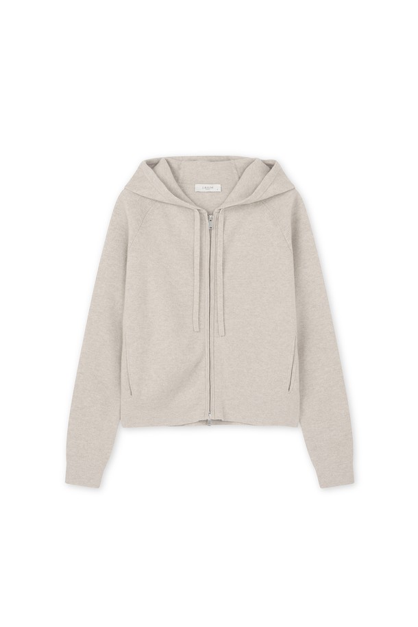 [남녀공용] 소마 메리노울 후드 집업 오트밀은 부드러운 촉감과 뛰어난 보온성을 자랑하는 두꺼운 두께의 후드 집업입니다. 메리노울 소재로 제작되어 겨울철에도 따뜻하게 착용 가능하며, 일상 및 캠핑, 등산룩에 활용하기 좋습니다. 릴랙스핏으로 편안한 착용감을 선사하며, 베이직하고 캐주얼한 스타일을 연출합니다. YKK 2-WAY 지퍼, 소매와 밑단 립조직 처리, 보풀에 강한 내구성을 갖춘 실용적인 아이템입니다. 오트밀, 아이보리, 브라운, 블랙 4가지 색상으로 출시되어 취향에 맞게 선택할 수 있습니다.
