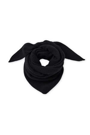 [남녀공용] 캐시미어 에센셜 블렌드 트라이앵글 스카프 블랙