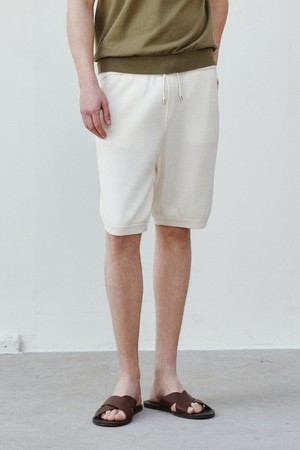 아지오 라이트 니트 쇼츠 아이보리