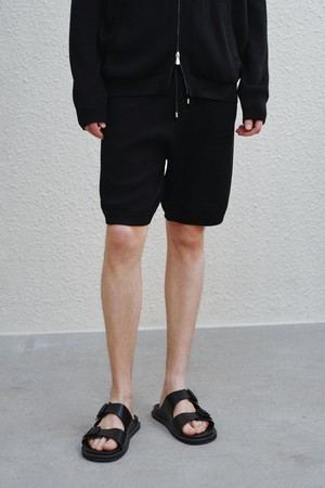 아지오 라이트 니트 쇼츠 블랙