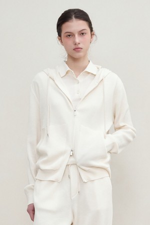 [우먼] 아지오 라이트 니트 후디 아이보리