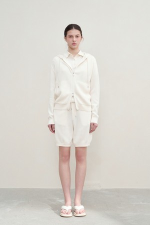 [우먼] 아지오 라이트 니트 쇼츠 아이보리