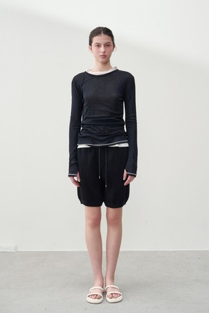 [우먼] 아지오 라이트 니트 쇼츠 블랙