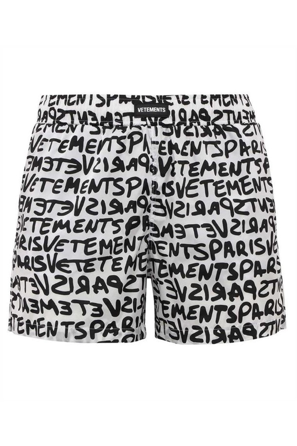 VETEMENTS - 기타소품 - 베트멍 남성 수영복 Vetements ME64SW200W GRAFFITI MONOGRAM Swim shorts   White NB24