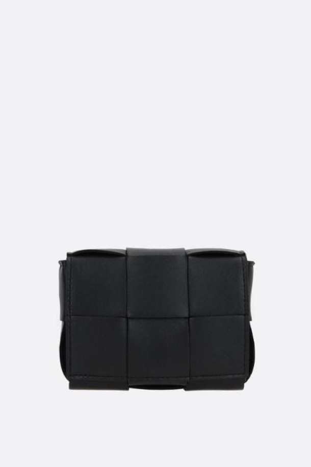 Bottega Veneta - 숄더백 - 보테가 베네타 여성 숄더백 Cassette mini crossbody bag in Intrecciato nappa NB26