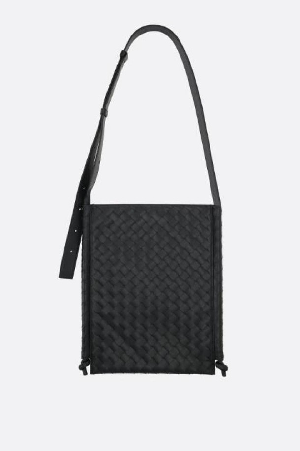 Bottega Veneta - 숄더/크로스백 - 보테가 베네타 남성 메신저백 Flat Loop medium crossbody bag in Intrecciato VN NB26